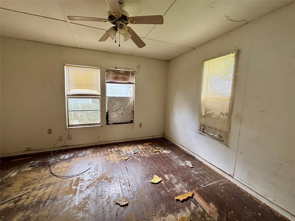 100 Upton Lane, Brazoria, Texas image 10