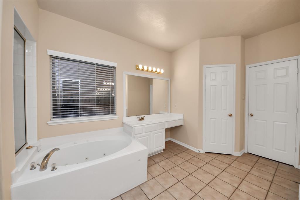 930 Allisa Street, Stafford, Texas image 38