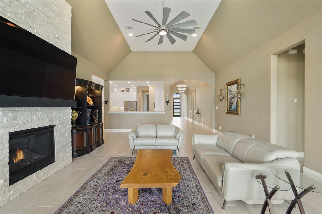 19019 Dappled Mare Circle, Tomball, Texas image 15