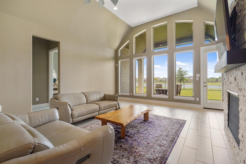19019 Dappled Mare Circle, Tomball, Texas image 16