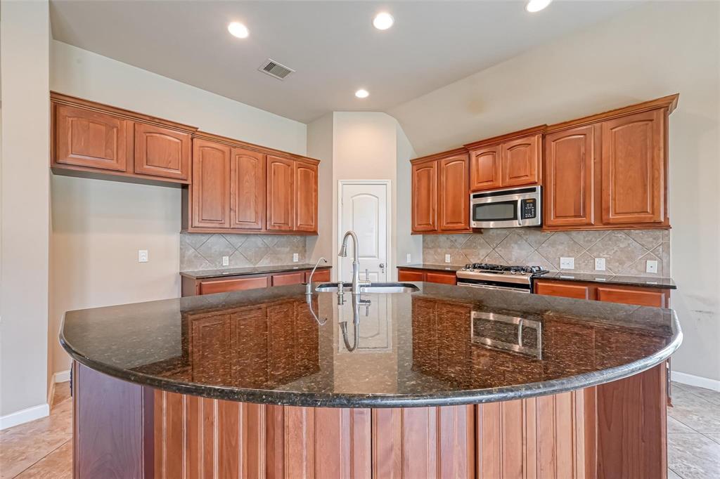 6206 Falling Briar Lane, Sugar Land, Texas image 24