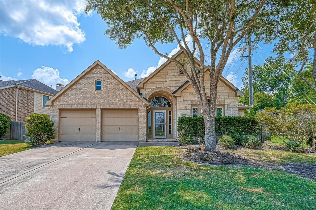6206 Falling Briar Lane, Sugar Land, Texas image 1