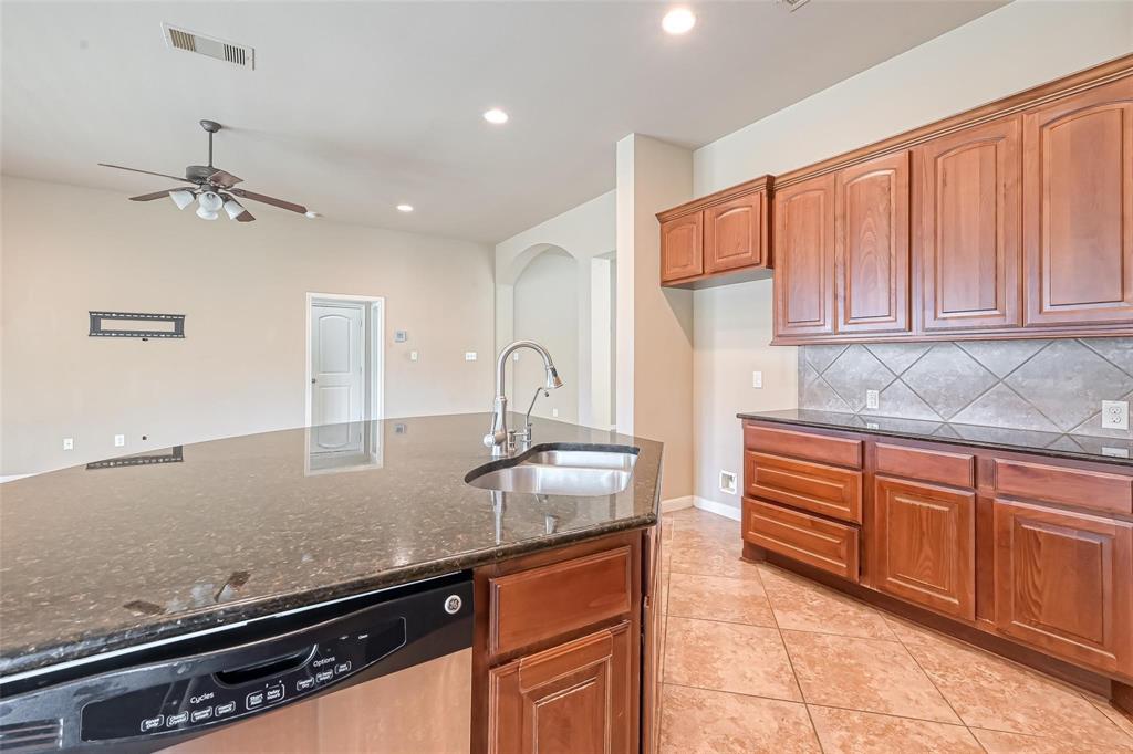 6206 Falling Briar Lane, Sugar Land, Texas image 29