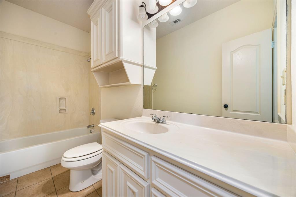 40614 Rolling Forest Drive, Magnolia, Texas image 20