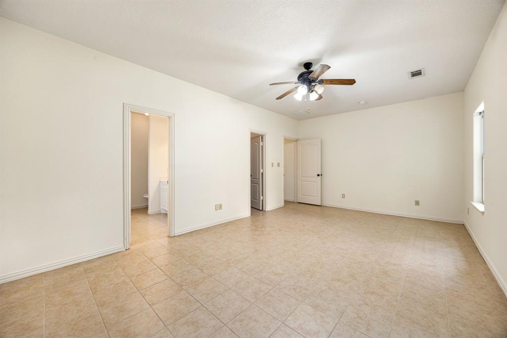40614 Rolling Forest Drive, Magnolia, Texas image 25