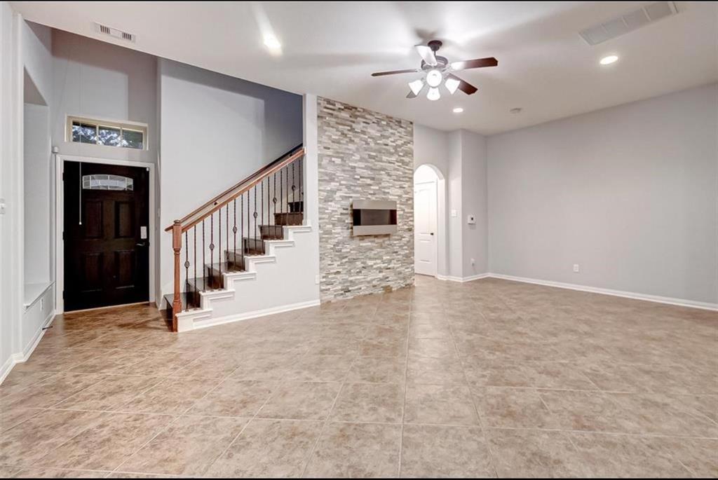 129 Cheswood Manor Drive, The Woodlands, Georgia image 3