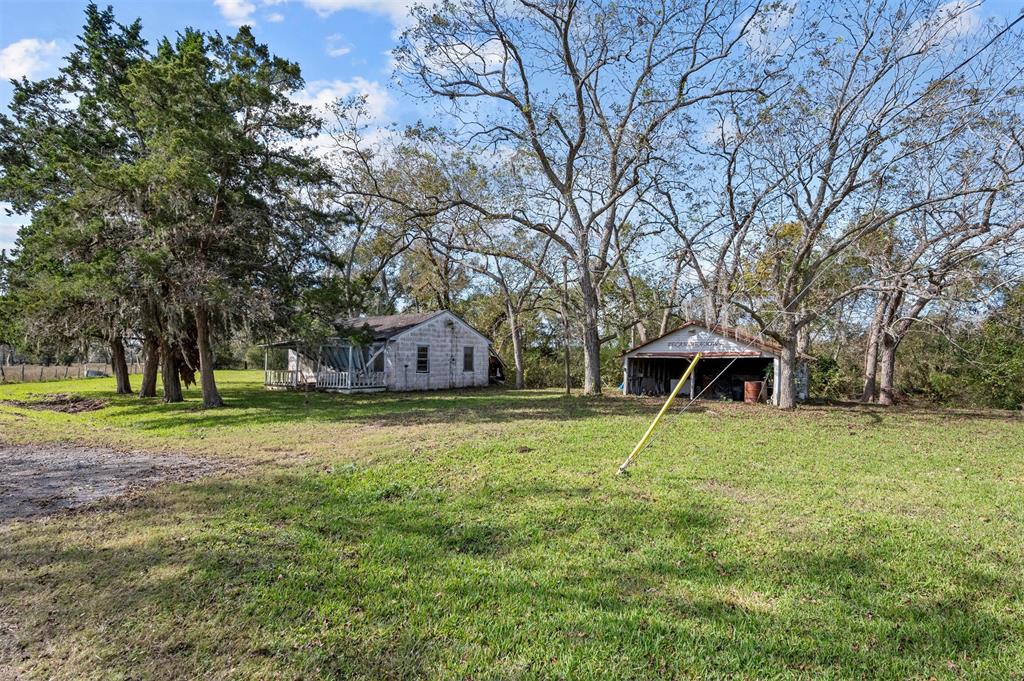 402 Mackhank Road, Boling, Texas image 10