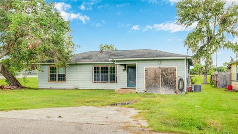 A home in Clute