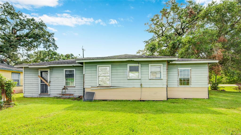 103 Lakewood Drive, Clute, Texas image 30