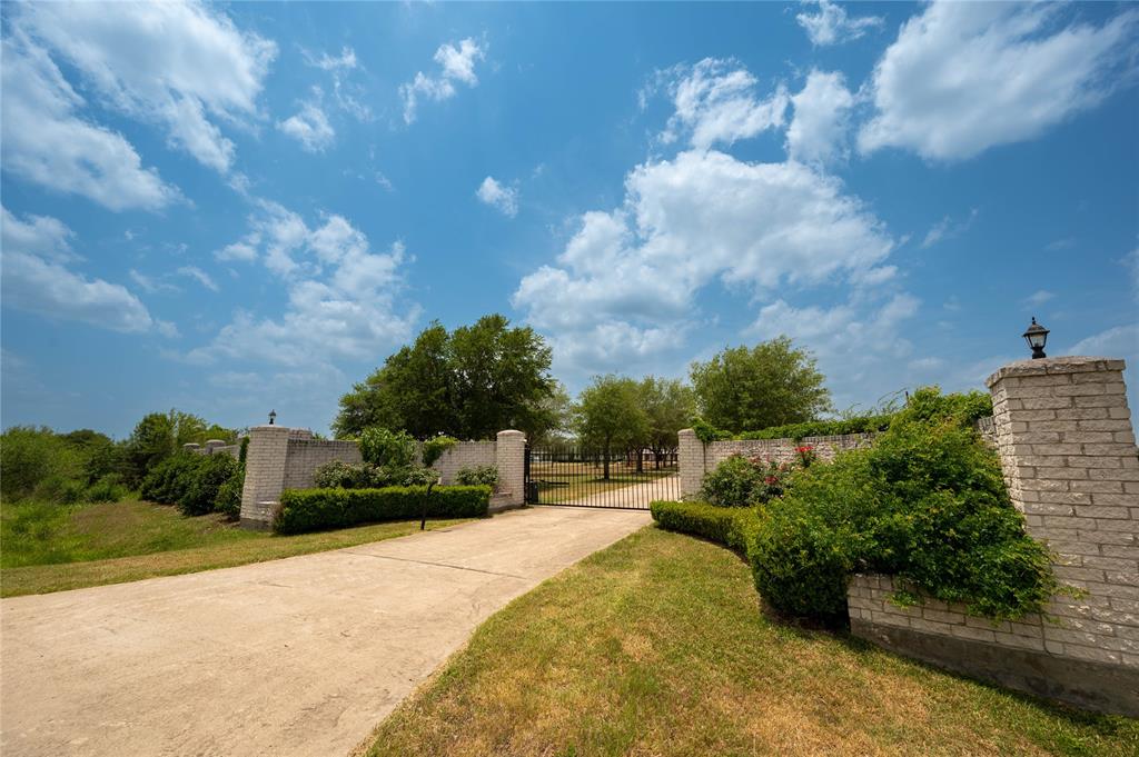 10111 W Hidden Lake Lane