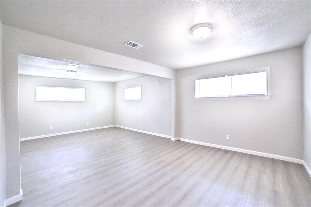6534 Ledbetter Street, Houston, Texas image 18