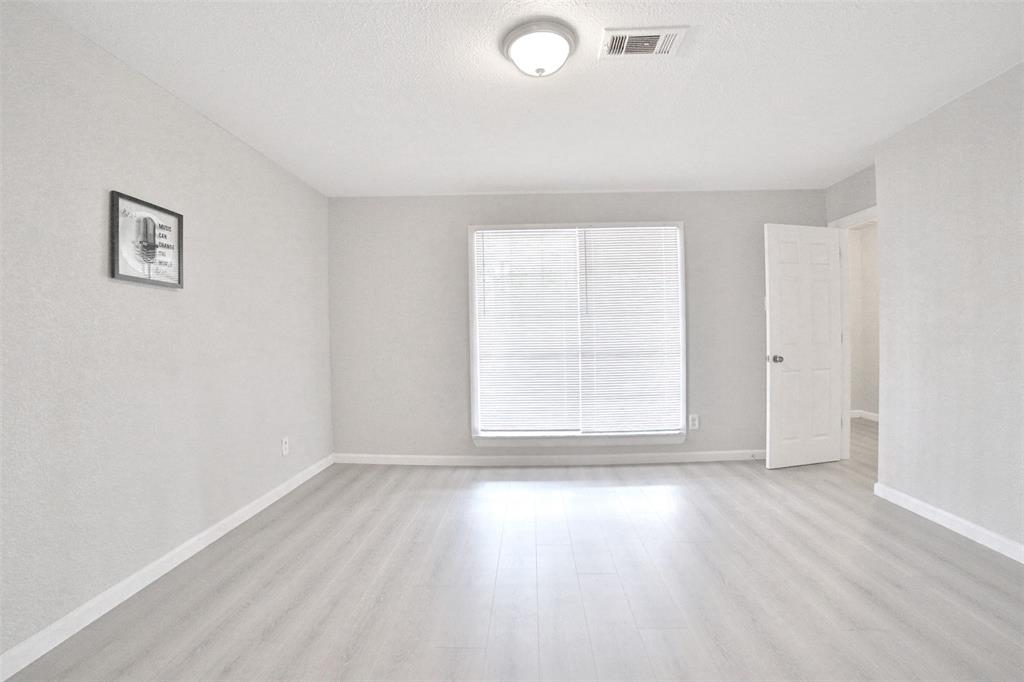 6534 Ledbetter Street, Houston, Texas image 23