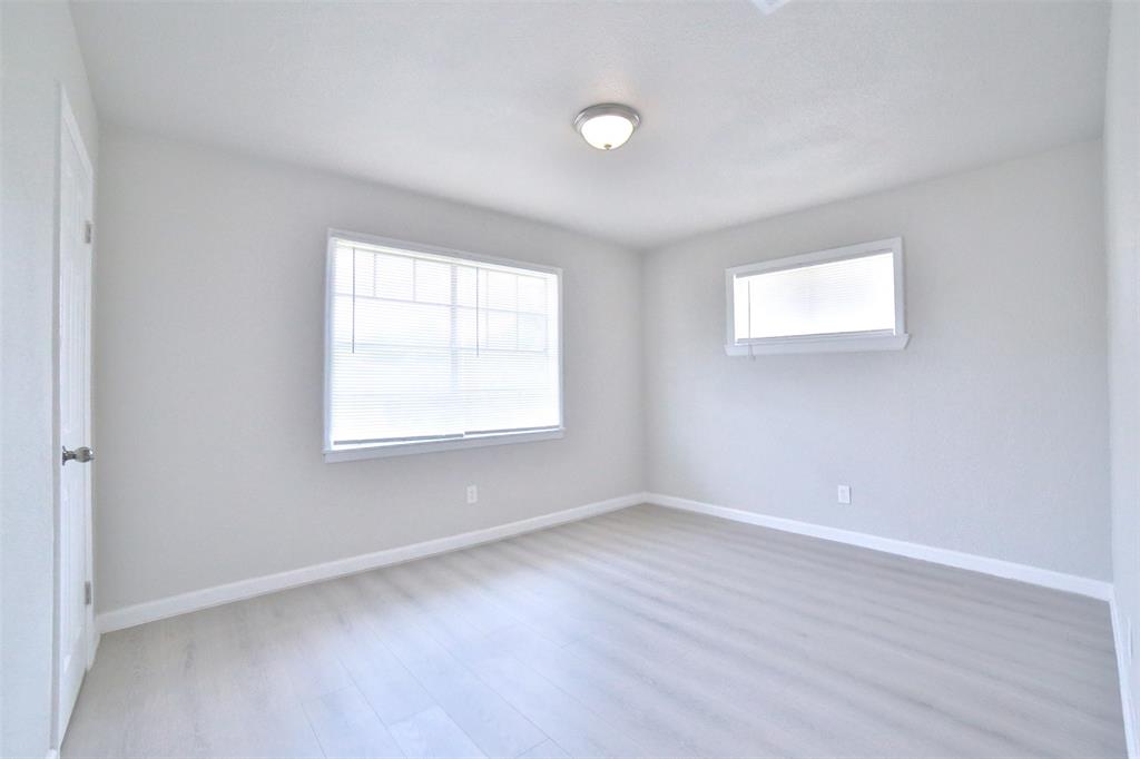 6534 Ledbetter Street, Houston, Texas image 22