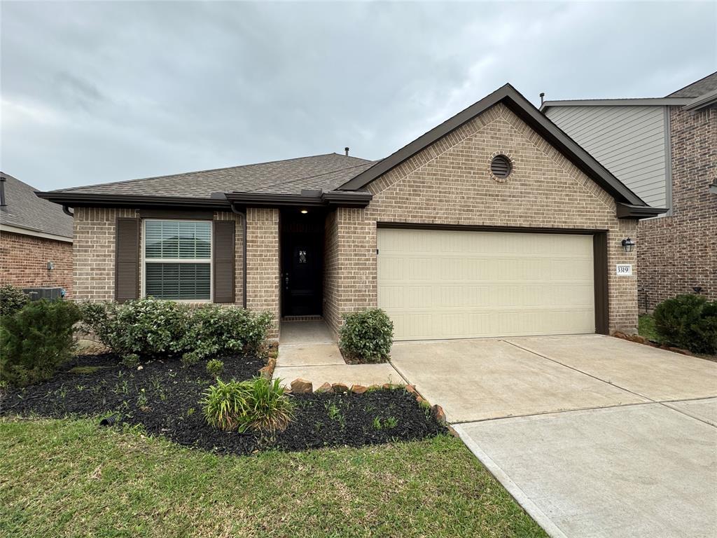 3319 Meadknoll Lane, Richmond, Texas image 1