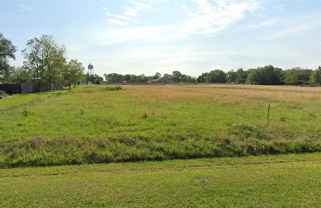 1301 Kansas Avenue, Anahuac, Texas image 6