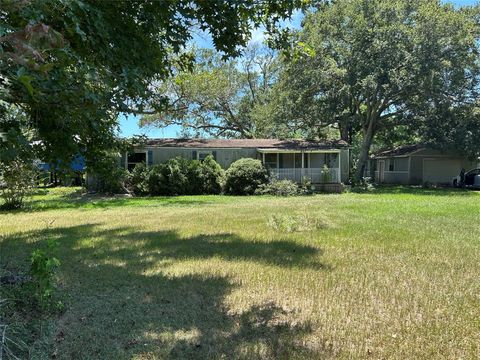 Photo of 487 County Road 1335, Liberty, TX 77575 (MLS # 12845545)