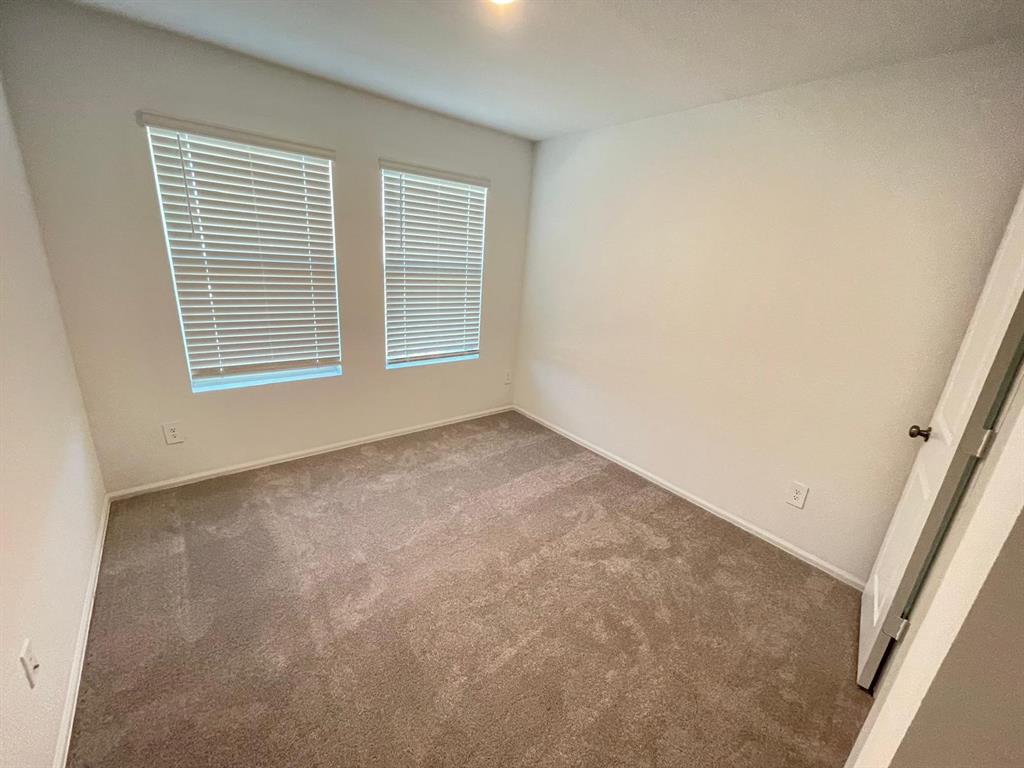 1802 Champions Drive, Navasota, Texas image 7