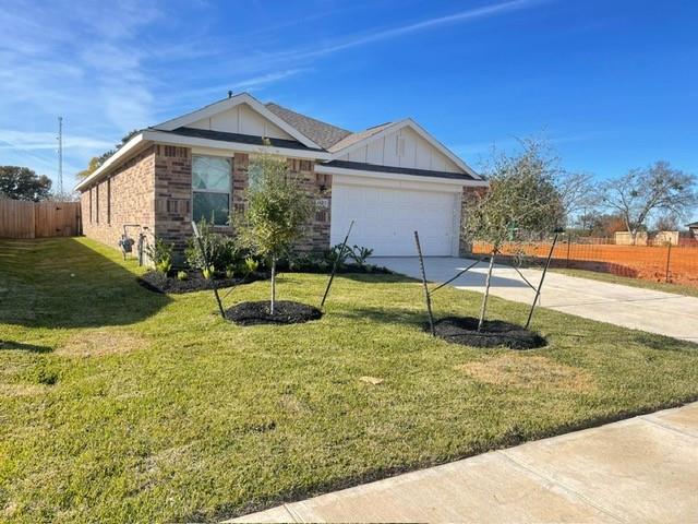 1802 Champions Drive, Navasota, Texas image 1