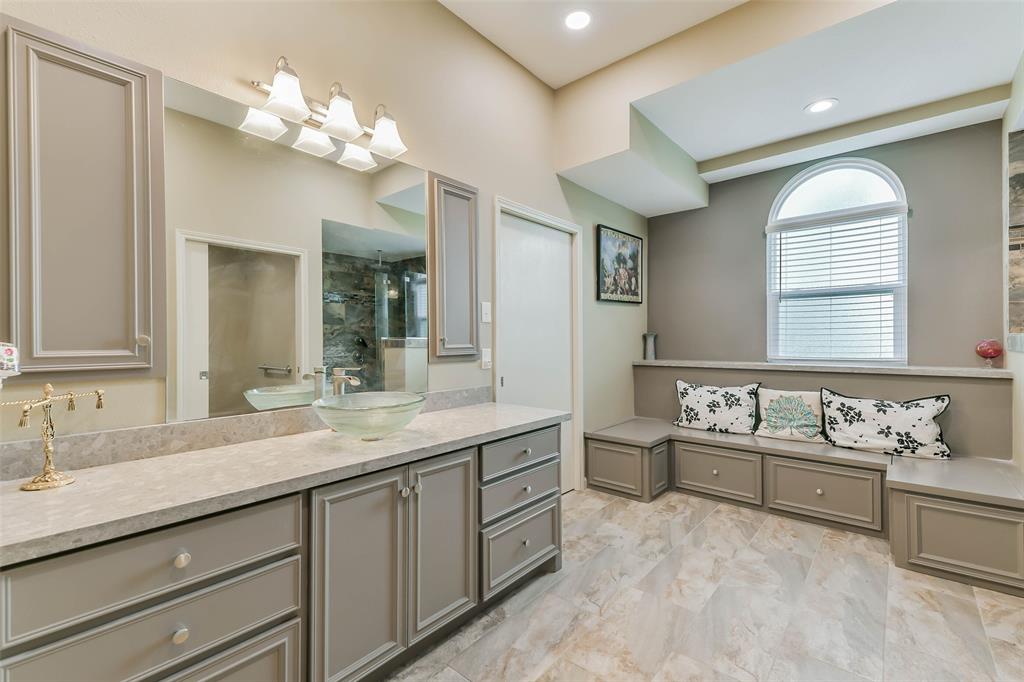 700 Piney Ridge Drive, Friendswood, Texas image 34