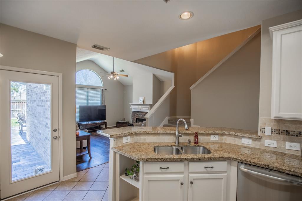 21549 Duke Alexander Drive, Kingwood, Texas image 10