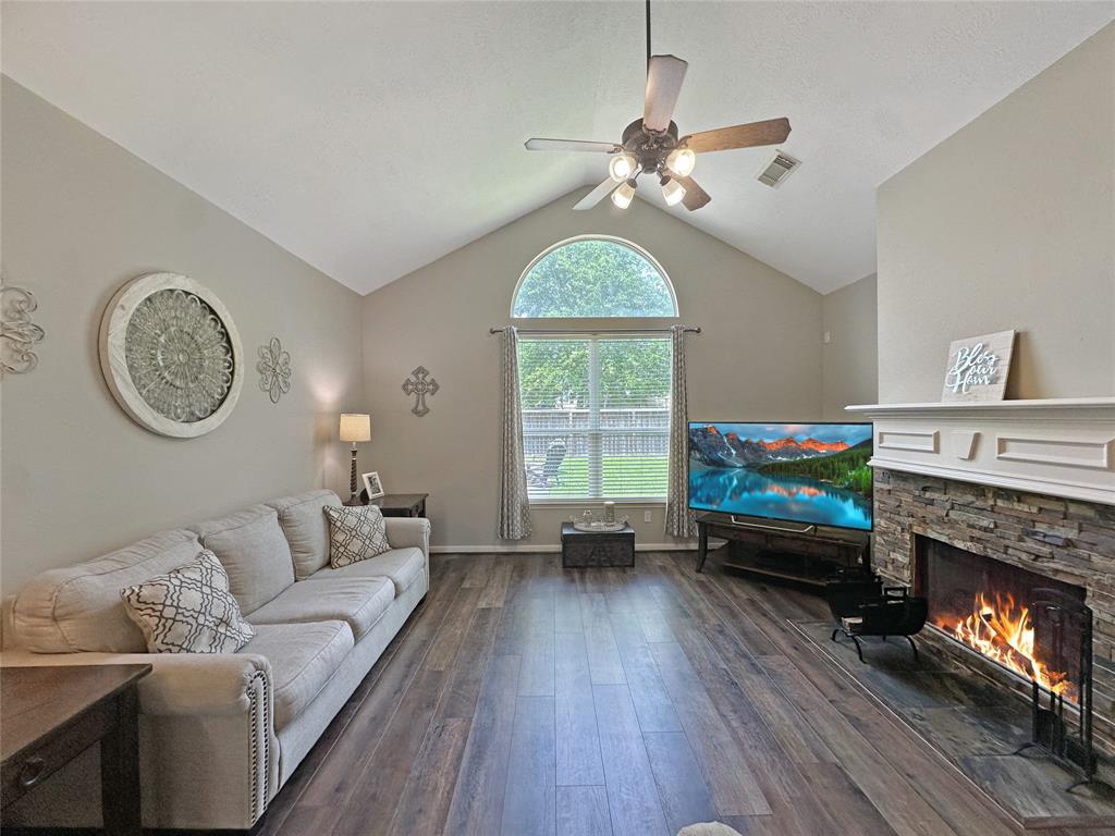 21549 Duke Alexander Drive, Kingwood, Texas image 12