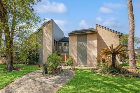 Photo of 2002 Tucumcari Drive, Houston, TX 77090 (MLS # 26840143)