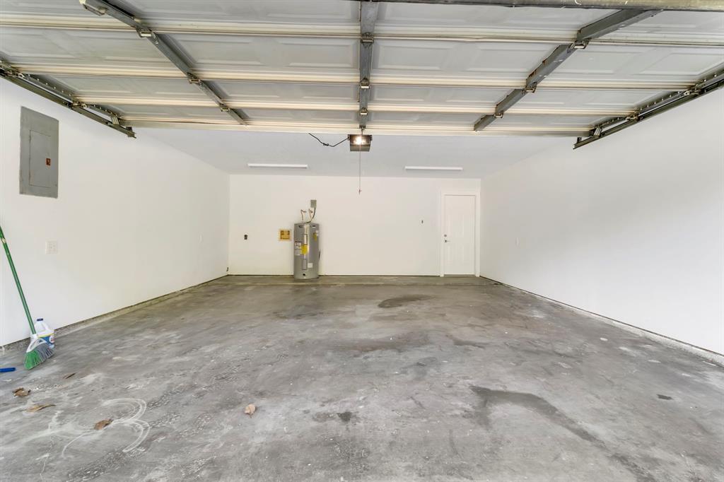 110 Campbell Wood Drive, Livingston, Texas image 22