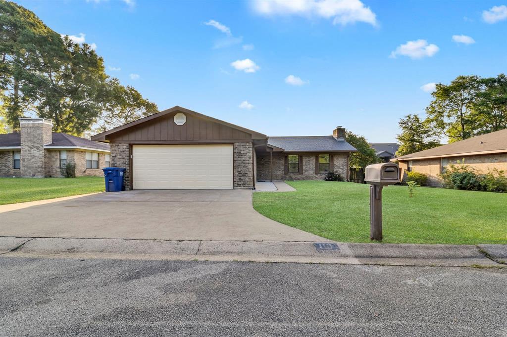 110 Campbell Wood Drive, Livingston, Texas image 1