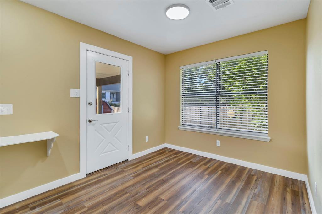110 Campbell Wood Drive, Livingston, Texas image 4