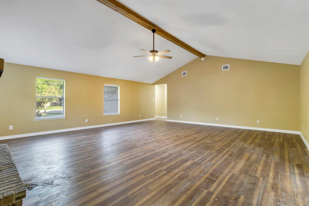 110 Campbell Wood Drive, Livingston, Texas image 10
