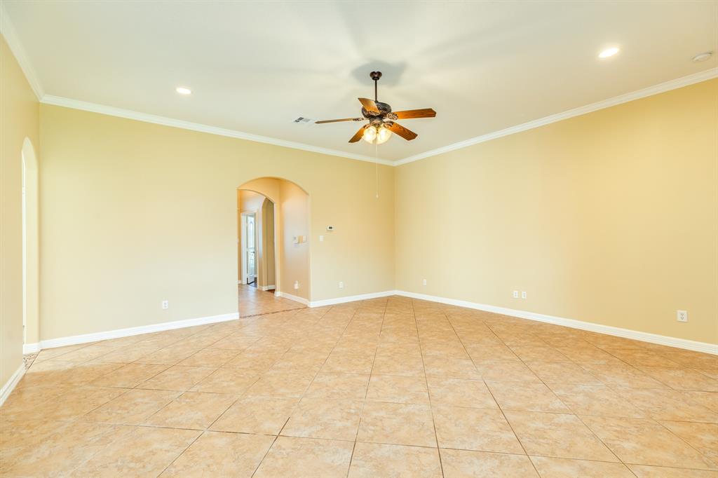702 Moore Street, Richwood, Texas image 13