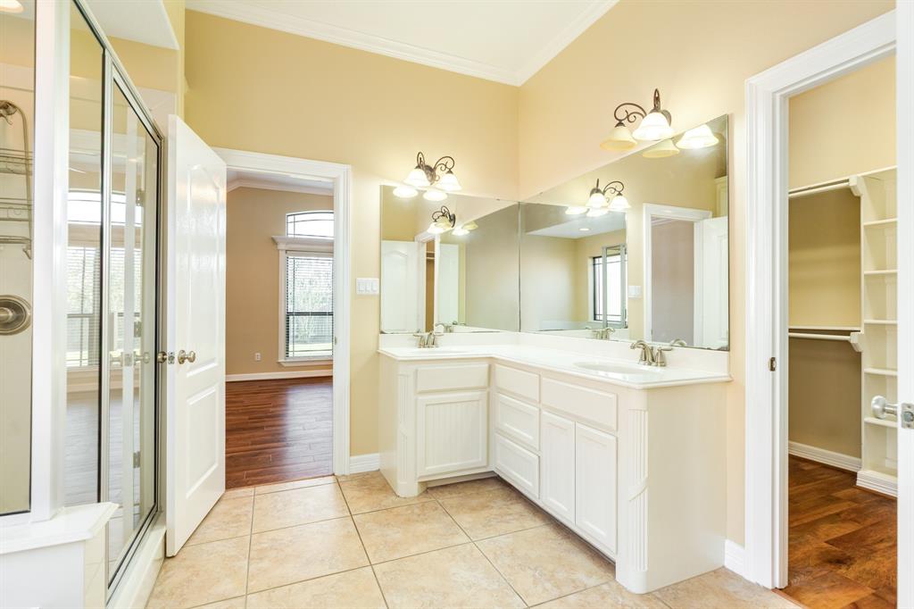 702 Moore Street, Richwood, Texas image 22