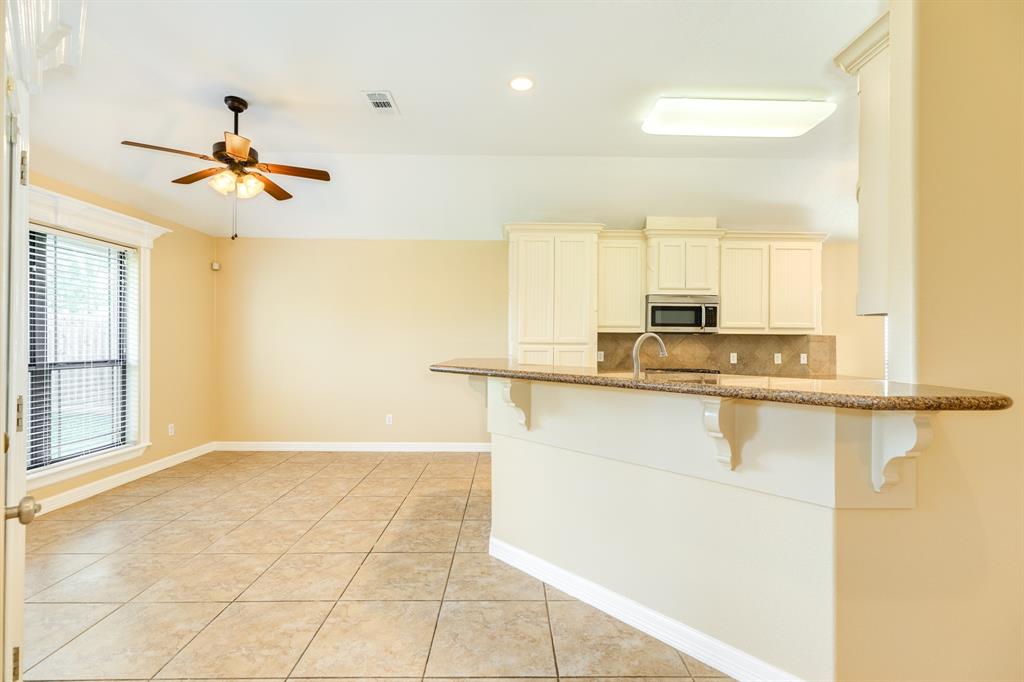 702 Moore Street, Richwood, Texas image 3