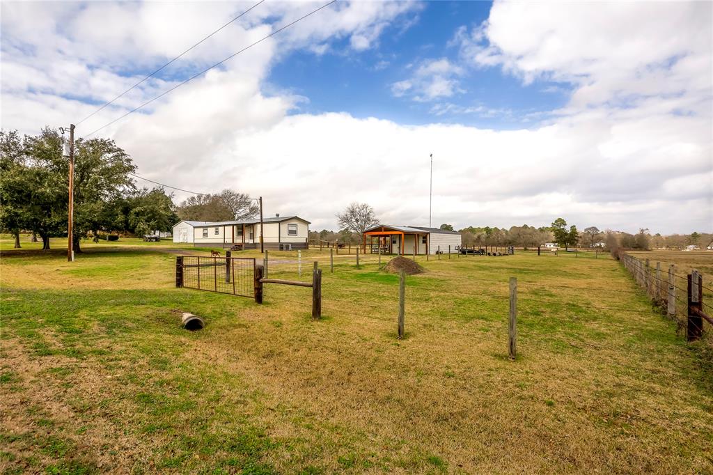 591 Scroggins Lane, Waller, Texas image 7