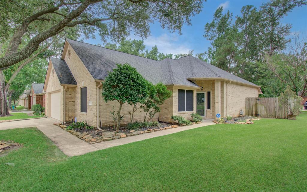 20111 18th Fairway Drive, Humble, Texas image 3