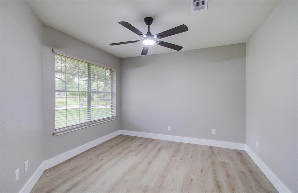 20111 18th Fairway Drive, Humble, Texas image 6