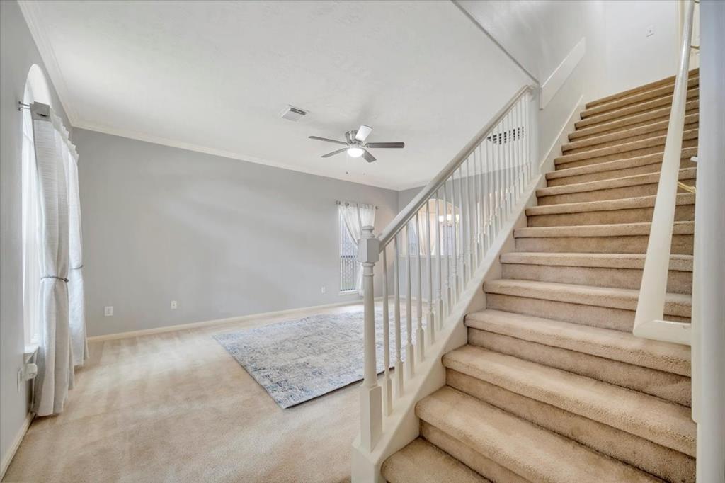 906 Garden Walk Drive, La Porte, Texas image 21