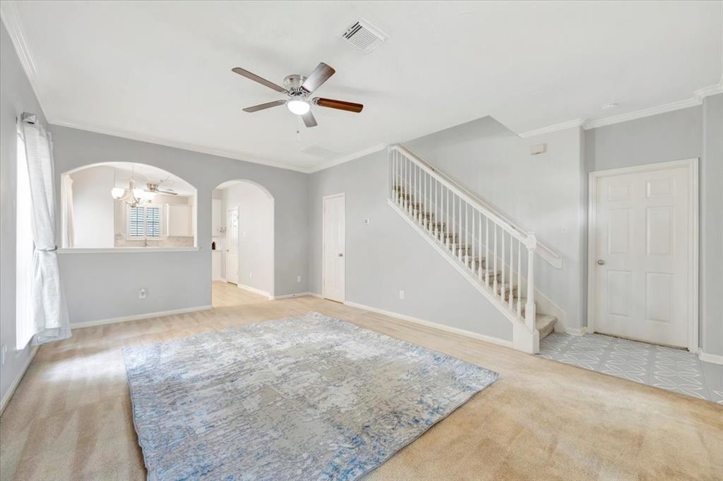 906 Garden Walk Drive, La Porte, Texas image 7
