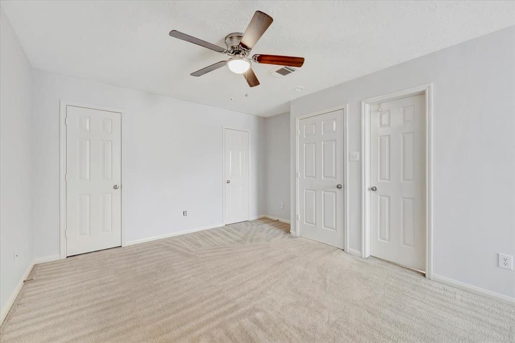 906 Garden Walk Drive, La Porte, Texas image 24