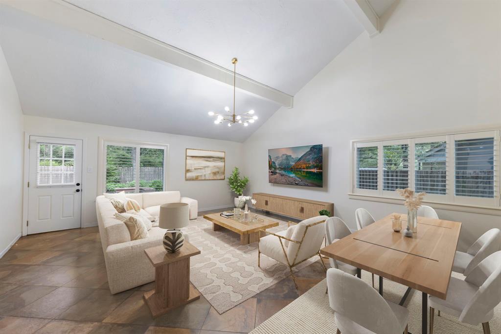 10 Glorybower Court