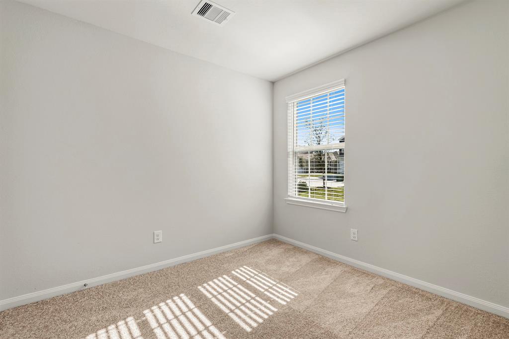 10430 Red Cardinal Drive Drive, Cleveland, Texas image 4