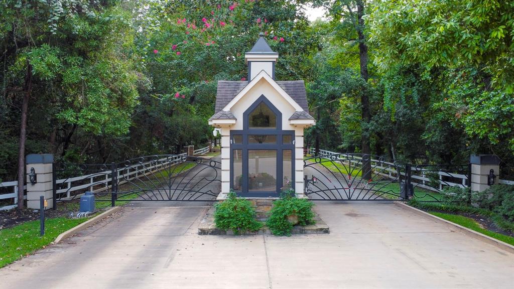 10362 Hunter Creek Lane, Conroe, Texas image 11