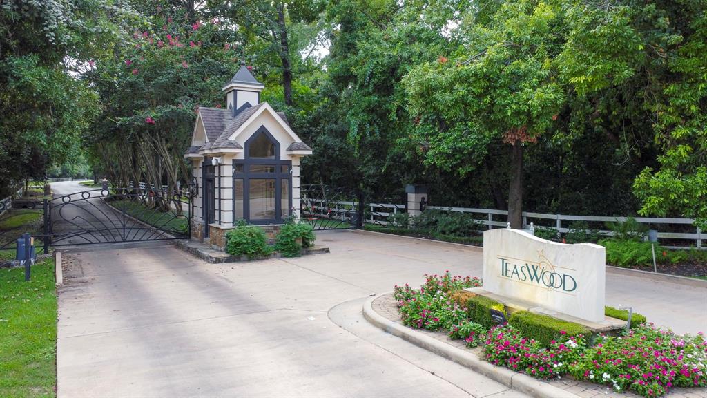 10362 Hunter Creek Lane, Conroe, Texas image 10
