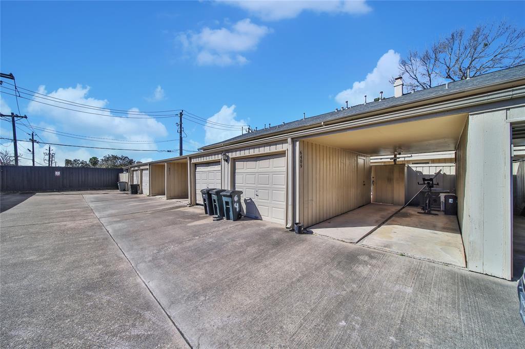 6409 Burgoyne Road 4