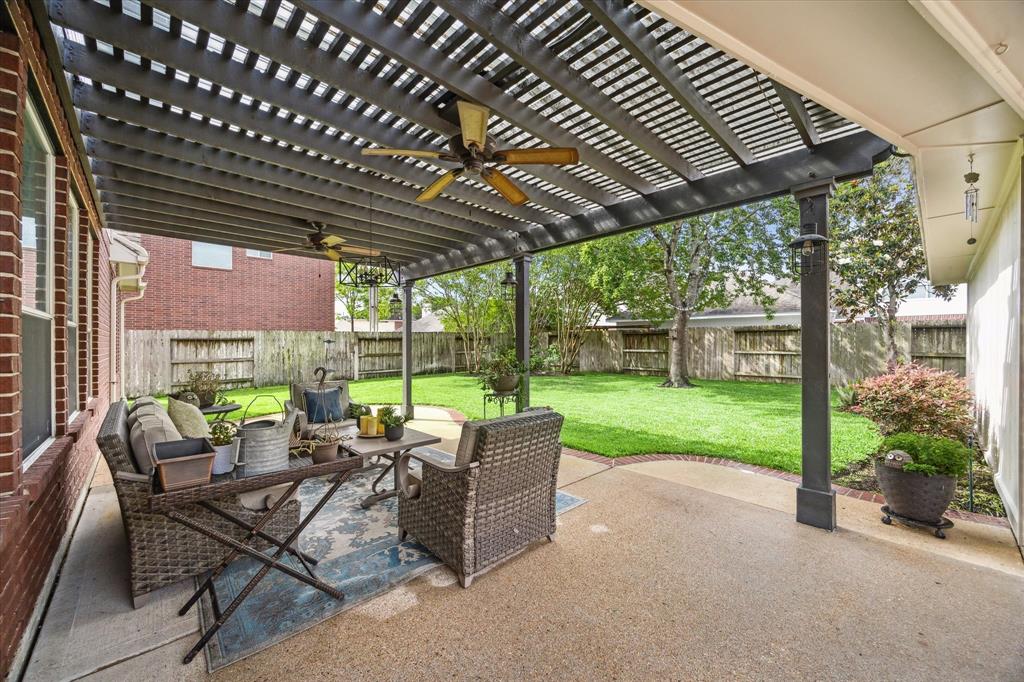 4406 Tarlton Way, Sugar Land, Texas image 2