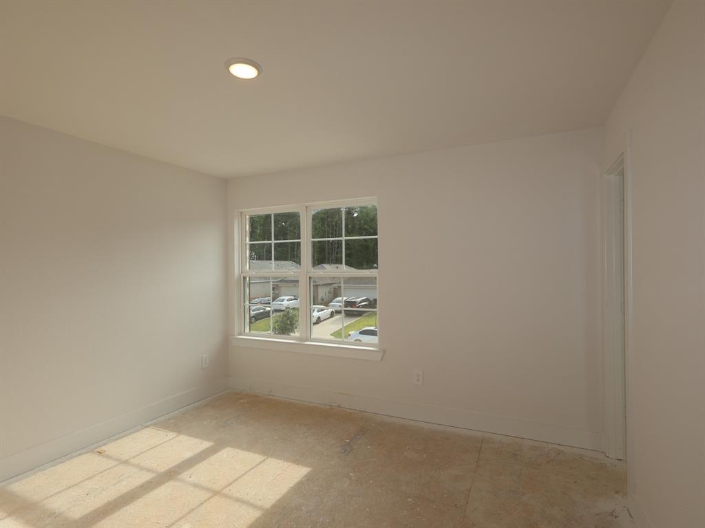17163 Quaking Aspen Lane, New Caney, Texas image 4