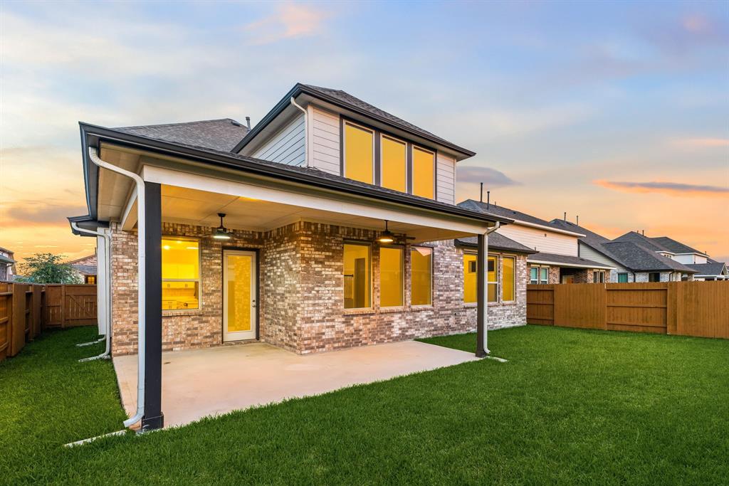 142 Sunray Creek Drive, Katy, Texas image 27