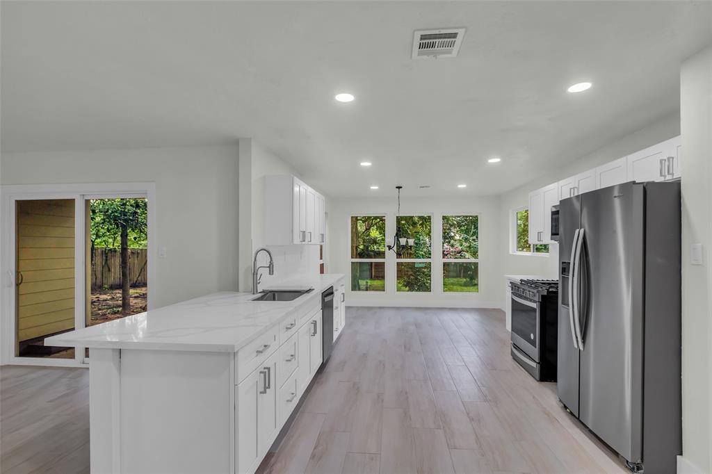 1602 Pine Oak Drive