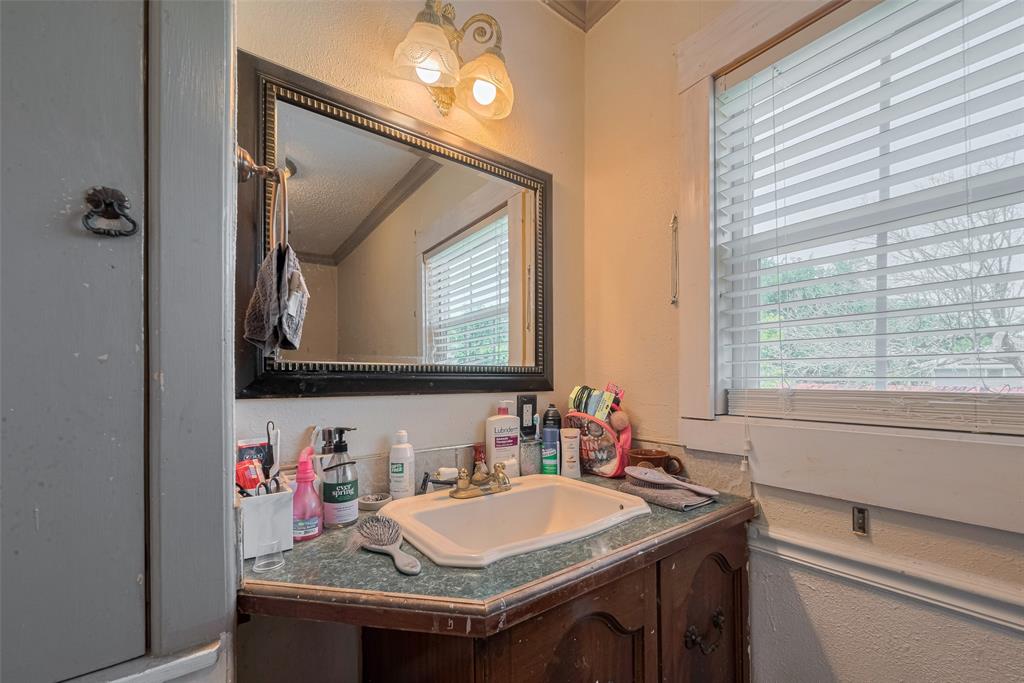 230 9th Avenue, Texas City, Texas image 34