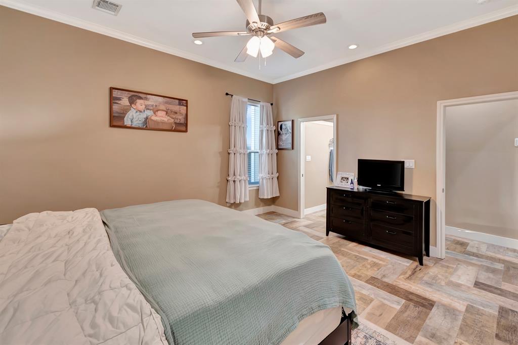 80 Pineview Road, Concan, Texas image 23